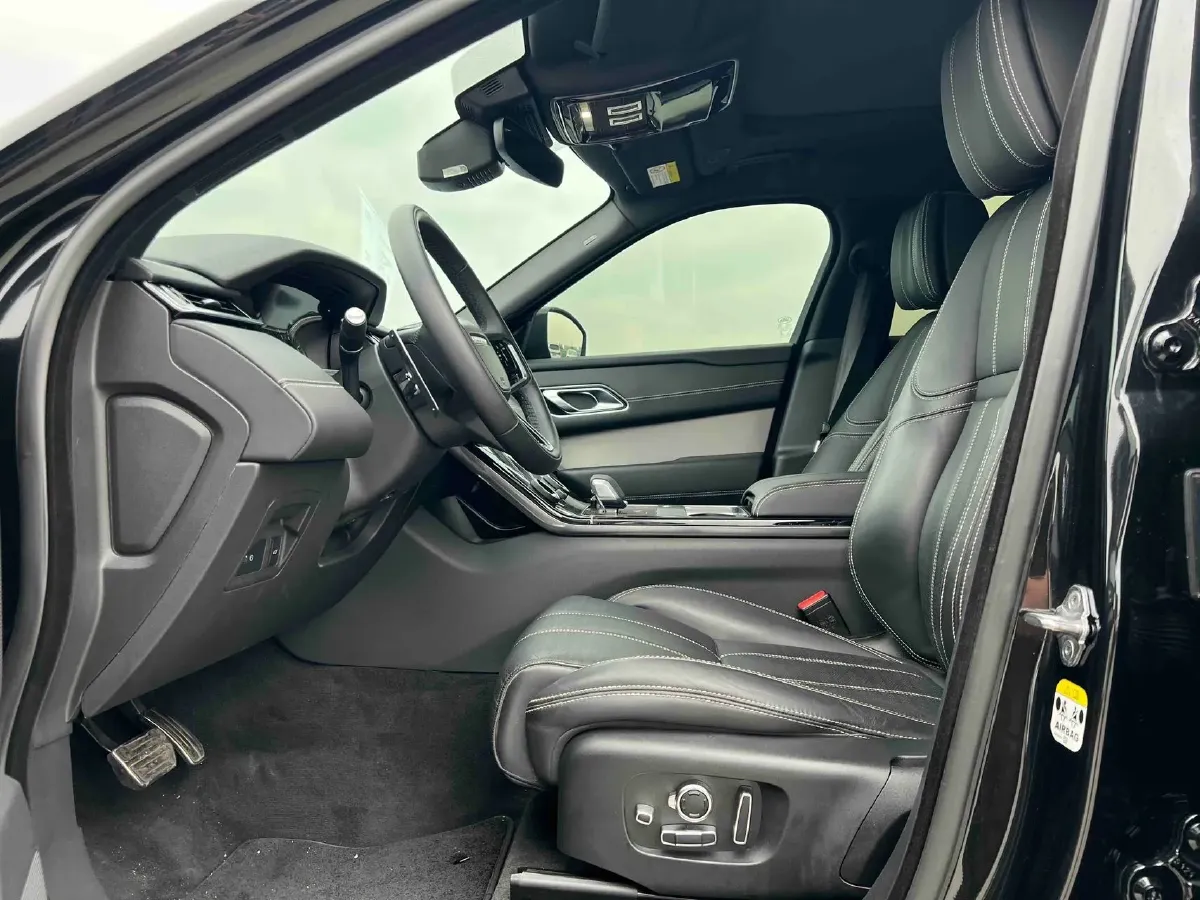 2023 Land Rover Range Rover Velar 2.0T 250HP L4 8AT,autocango,china used car exporter,china ev exporter,chinese used car exporter,chinese used ev exporter