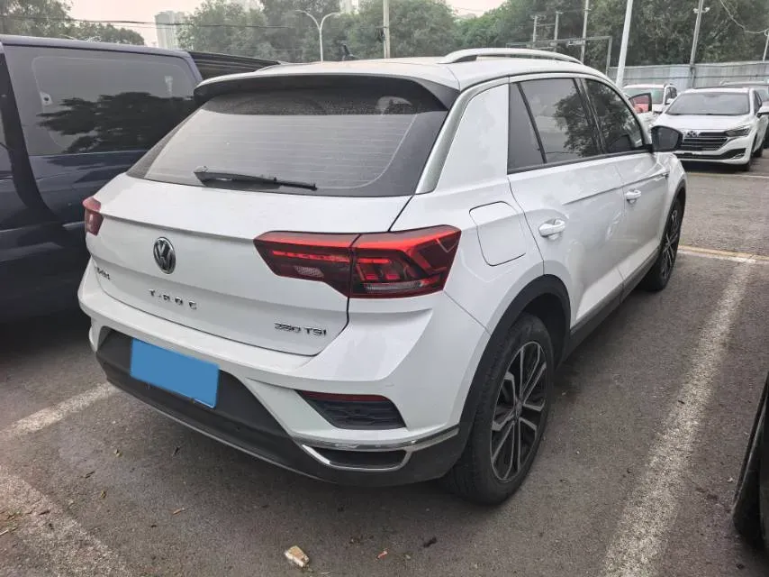 2020 Volkswagen T-Roc 1.4T 150HP L4 7DCT,autocango,china used car exporter,china ev exporter,chinese used car exporter,chinese used ev exporter