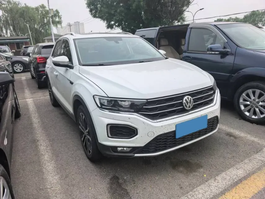 2020 Volkswagen T-Roc 1.4T 150HP L4 7DCT,autocango,china used car exporter,china ev exporter,chinese used car exporter,chinese used ev exporter