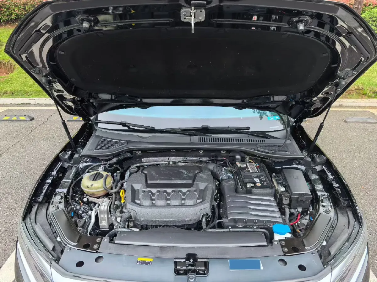 2022 Skoda Kodiak GT 2.0T 186HP L4 7DCT,autocango,china used car exporter,china ev exporter,chinese used car exporter,chinese used ev exporter