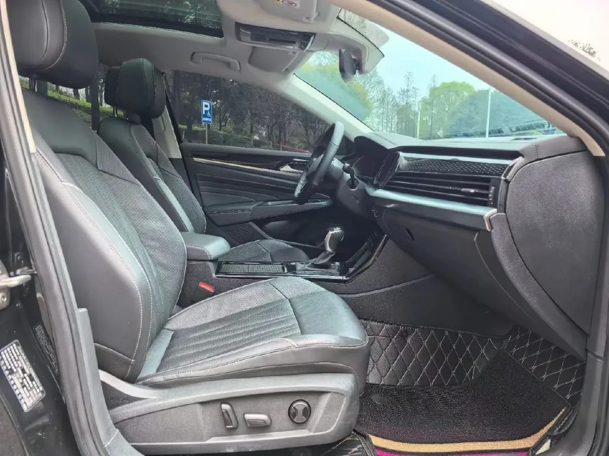 2022 Skoda Kodiak GT 2.0T 186HP L4 7DCT,autocango,china used car exporter,china ev exporter,chinese used car exporter,chinese used ev exporter