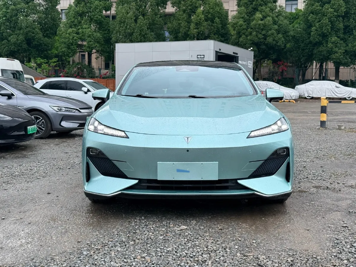 2022 DongFeng Forthing LingZhi EV BEV 68.4KWH,autocango,china used car exporter,china ev exporter,chinese used car exporter,chinese used ev exporter