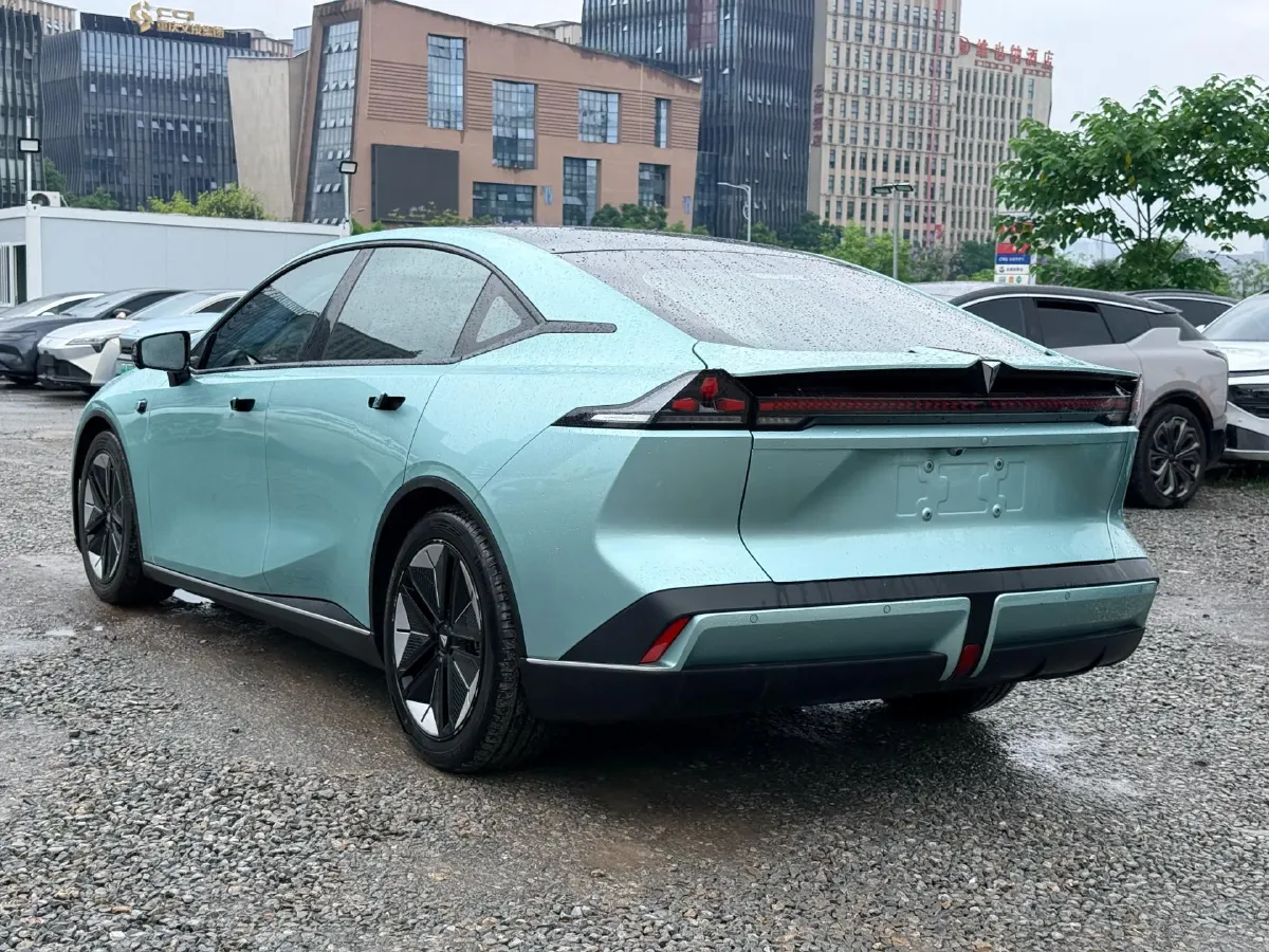 2022 DongFeng Forthing LingZhi EV BEV 68.4KWH,autocango,china used car exporter,china ev exporter,chinese used car exporter,chinese used ev exporter