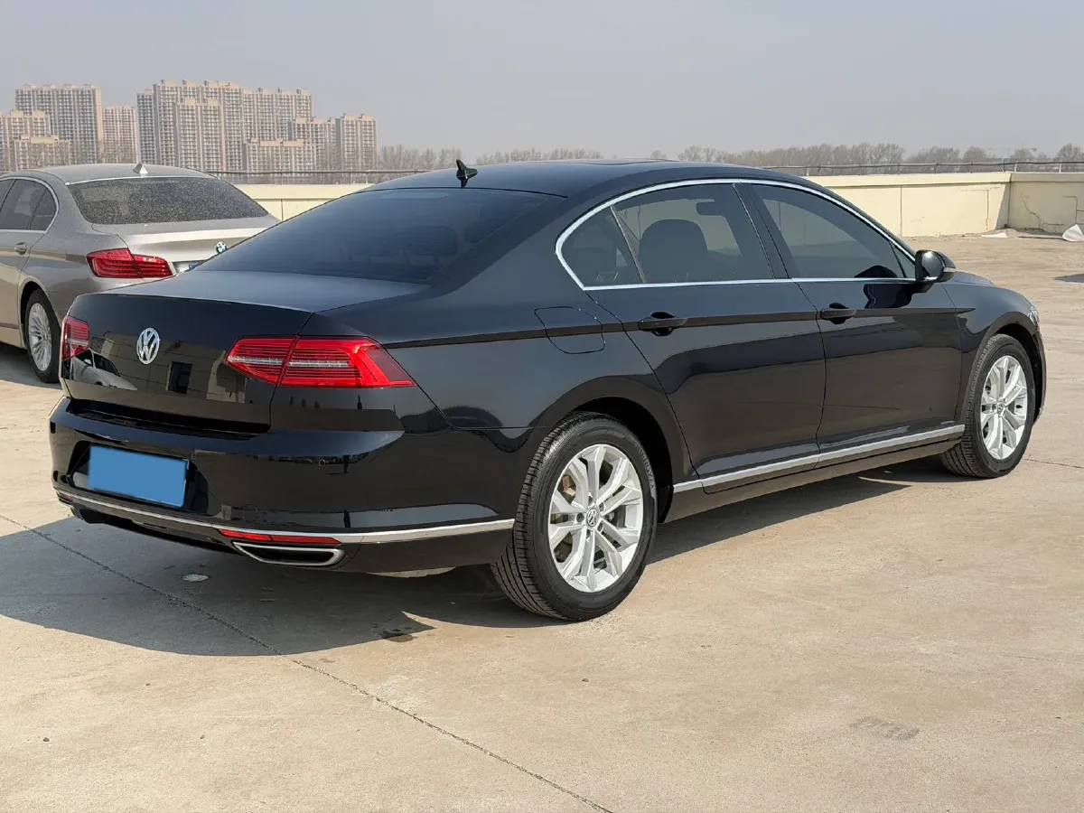 2019 Volkswagen Magotan 2.0T 186HP L4 7DCT,autocango,china used car exporter,china ev exporter,chinese used car exporter,chinese used ev exporter