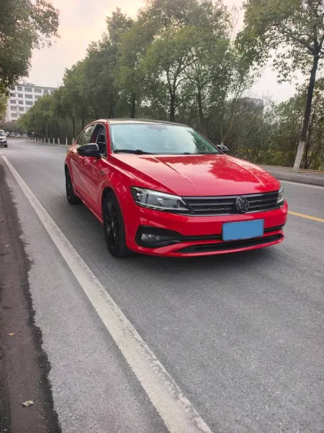 2021 Volkswagen T-Roc 1.4T 150HP L4 7DCT,autocango,china used car exporter,china ev exporter,chinese used car exporter,chinese used ev exporter