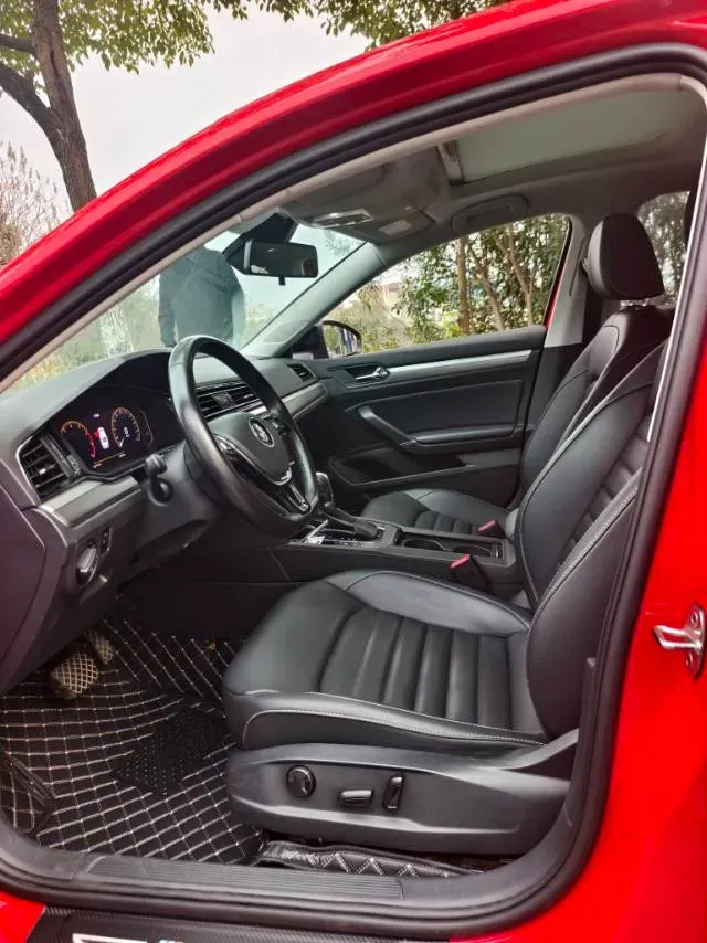2021 Volkswagen T-Roc 1.4T 150HP L4 7DCT,autocango,china used car exporter,china ev exporter,chinese used car exporter,chinese used ev exporter