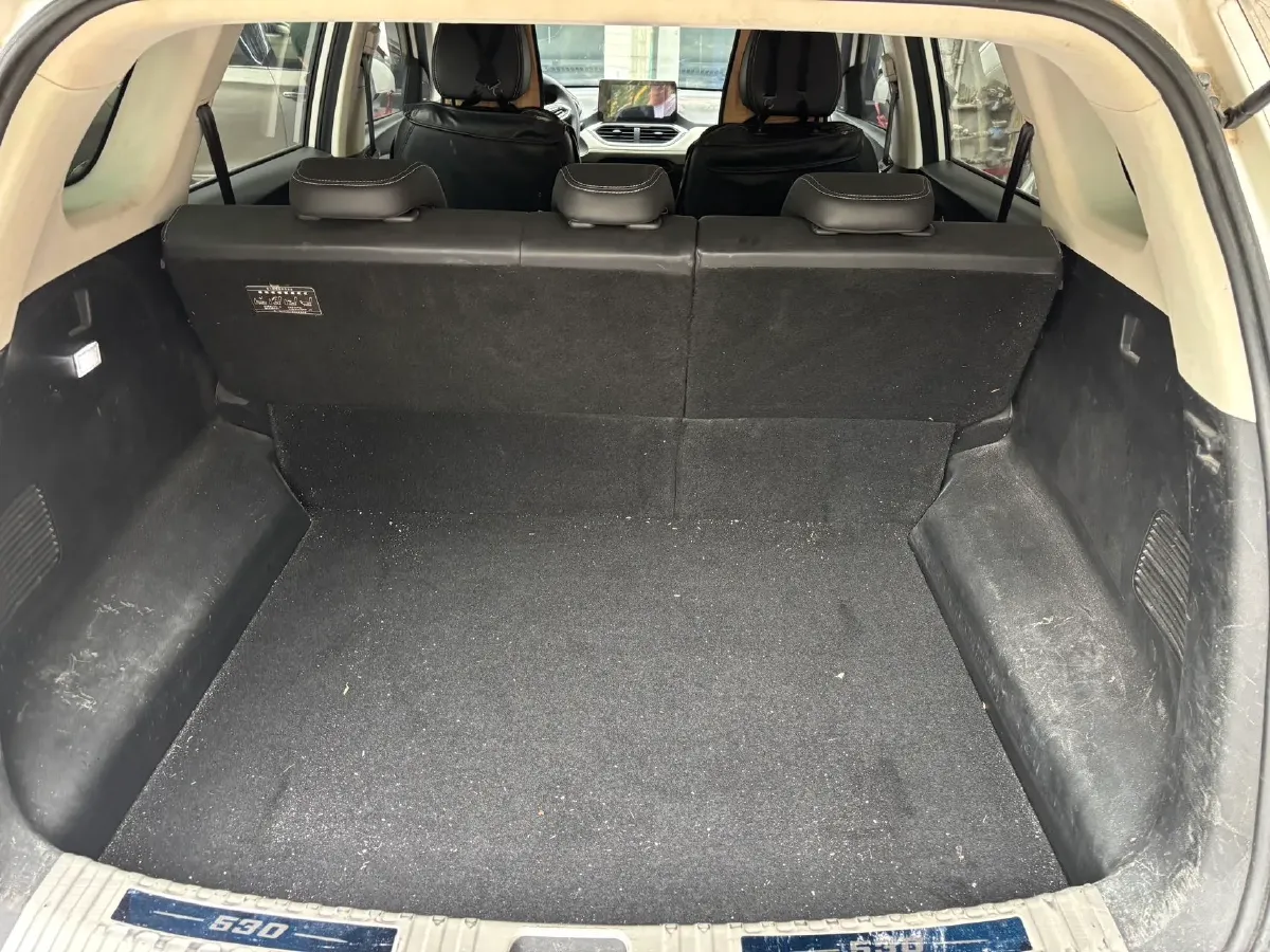 2018 BaoJun 530 1.5T 150HP L4 6DCT,autocango,china used car exporter,china ev exporter,chinese used car exporter,chinese used ev exporter