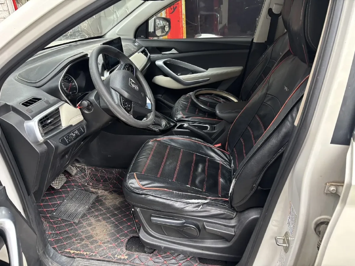 2018 BaoJun 530 1.5T 150HP L4 6DCT,autocango,china used car exporter,china ev exporter,chinese used car exporter,chinese used ev exporter