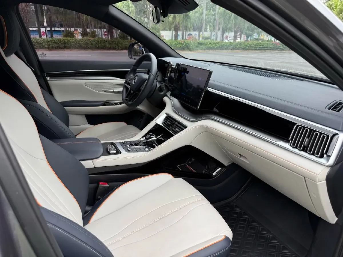 2021 Geely JiaJi 1.5T 177HP L3 7DCT PHEV 11.3KWH,autocango,china used car exporter,china ev exporter,chinese used car exporter,chinese used ev exporter