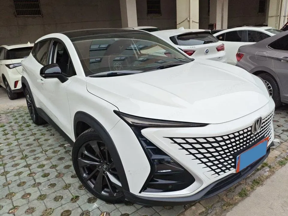 2020 ChangAn UNI-T 1.5T 180HP L4 7DCT,autocango,china used car exporter,china ev exporter,chinese used car exporter,chinese used ev exporter