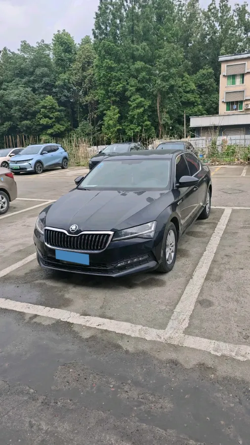 2019 Skoda Octavia 1.4T 150HP L4 7DCT,autocango,china used car exporter,china ev exporter,chinese used car exporter,chinese used ev exporter
