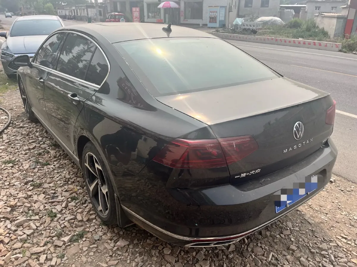 2023 Volkswagen Magotan 2.0T 186HP L4 7DCT,autocango,china used car exporter,china ev exporter,chinese used car exporter,chinese used ev exporter