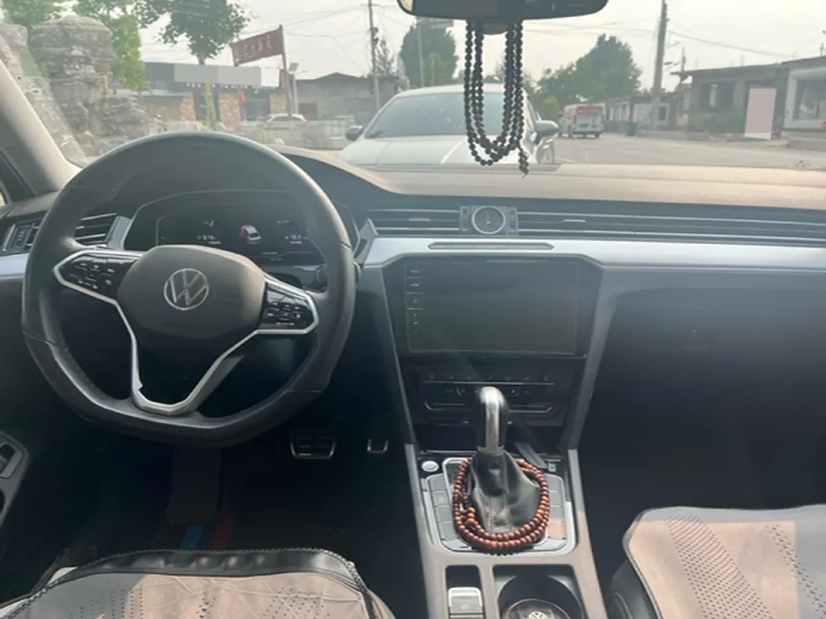2023 Volkswagen Magotan 2.0T 186HP L4 7DCT,autocango,china used car exporter,china ev exporter,chinese used car exporter,chinese used ev exporter