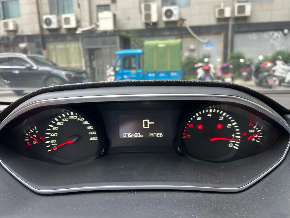2019 Peugeot 308 1.6L 117HP L4 5MT,autocango,china used car exporter,china ev exporter,chinese used car exporter,chinese used ev exporter