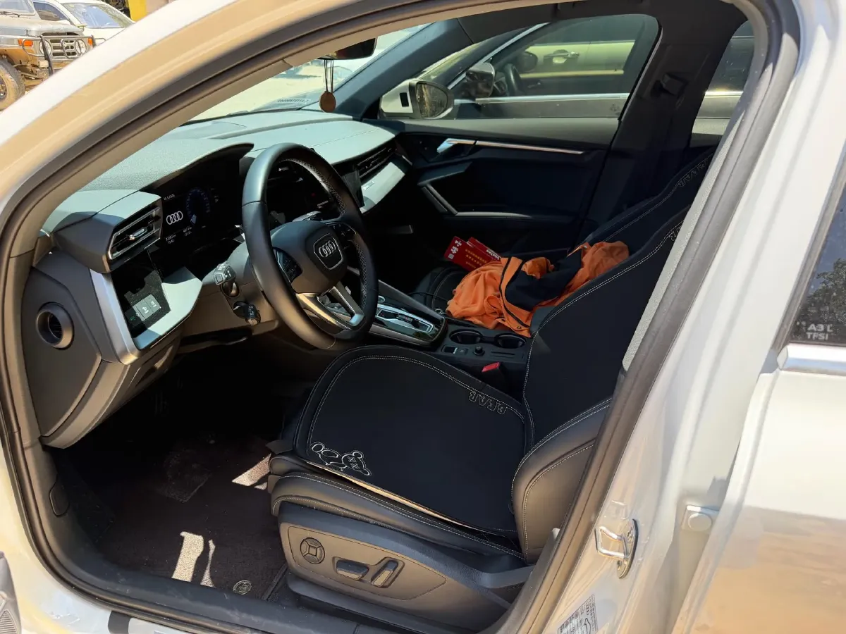 2025 Audi A3 1.5T 160HP L4 7DCT,autocango,china used car exporter,china ev exporter,chinese used car exporter,chinese used ev exporter