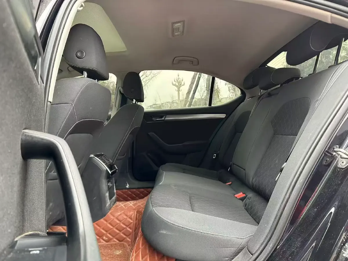 2019 Skoda Octavia 1.4T 150HP L4 7DCT,autocango,china used car exporter,china ev exporter,chinese used car exporter,chinese used ev exporter