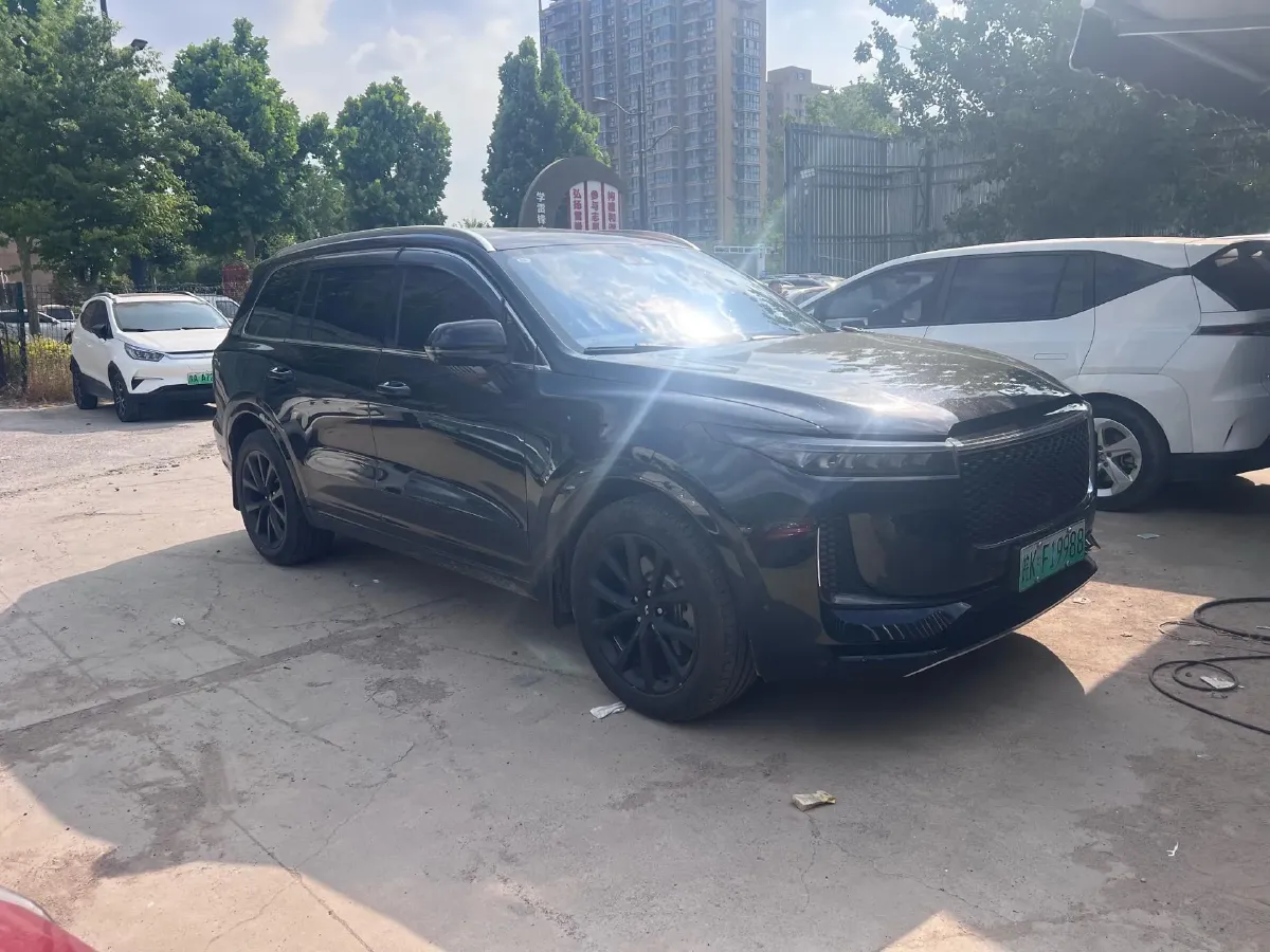 2020 Li ONE Range Extended 131HP REEV 40.5KWH,autocango,china used car exporter,china ev exporter,chinese used car exporter,chinese used ev exporter