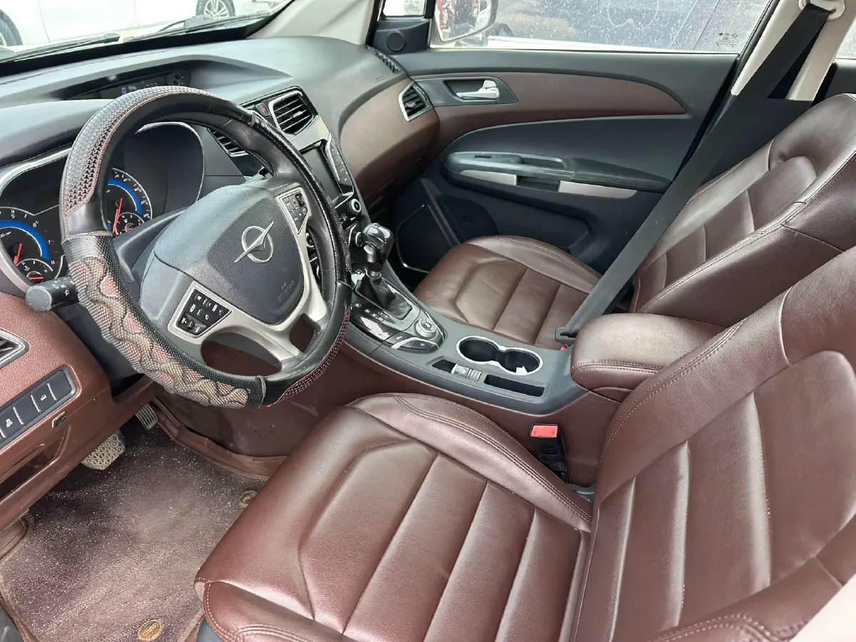 2017 HaiMa Family F7 1.5T 165HP L4 6AT,autocango,china used car exporter,china ev exporter,chinese used car exporter,chinese used ev exporter
