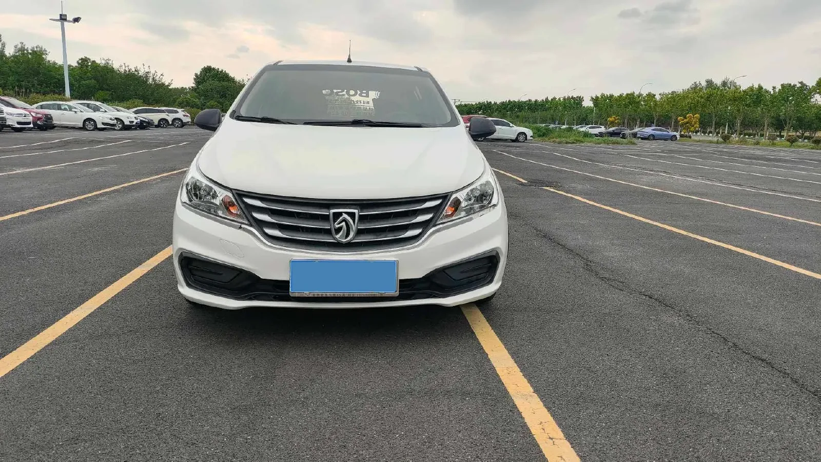 2020 BaoJun 310 1.2L 80HP L4 5MT,autocango,china used car exporter,china ev exporter,chinese used car exporter,chinese used ev exporter