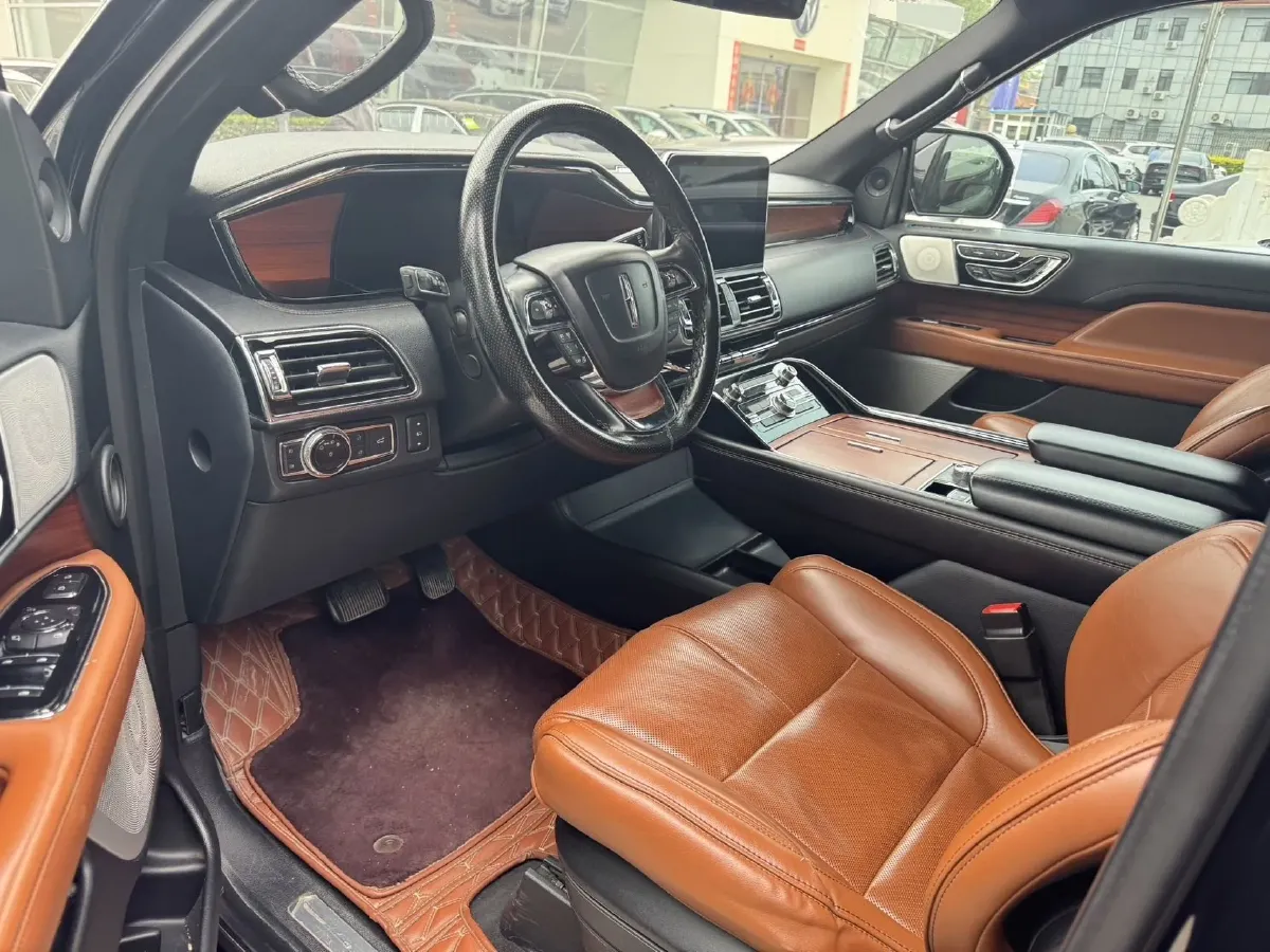 2018 Lincoln Navigator 3.5T 415HP V6 10AT,autocango,china used car exporter,china ev exporter,chinese used car exporter,chinese used ev exporter