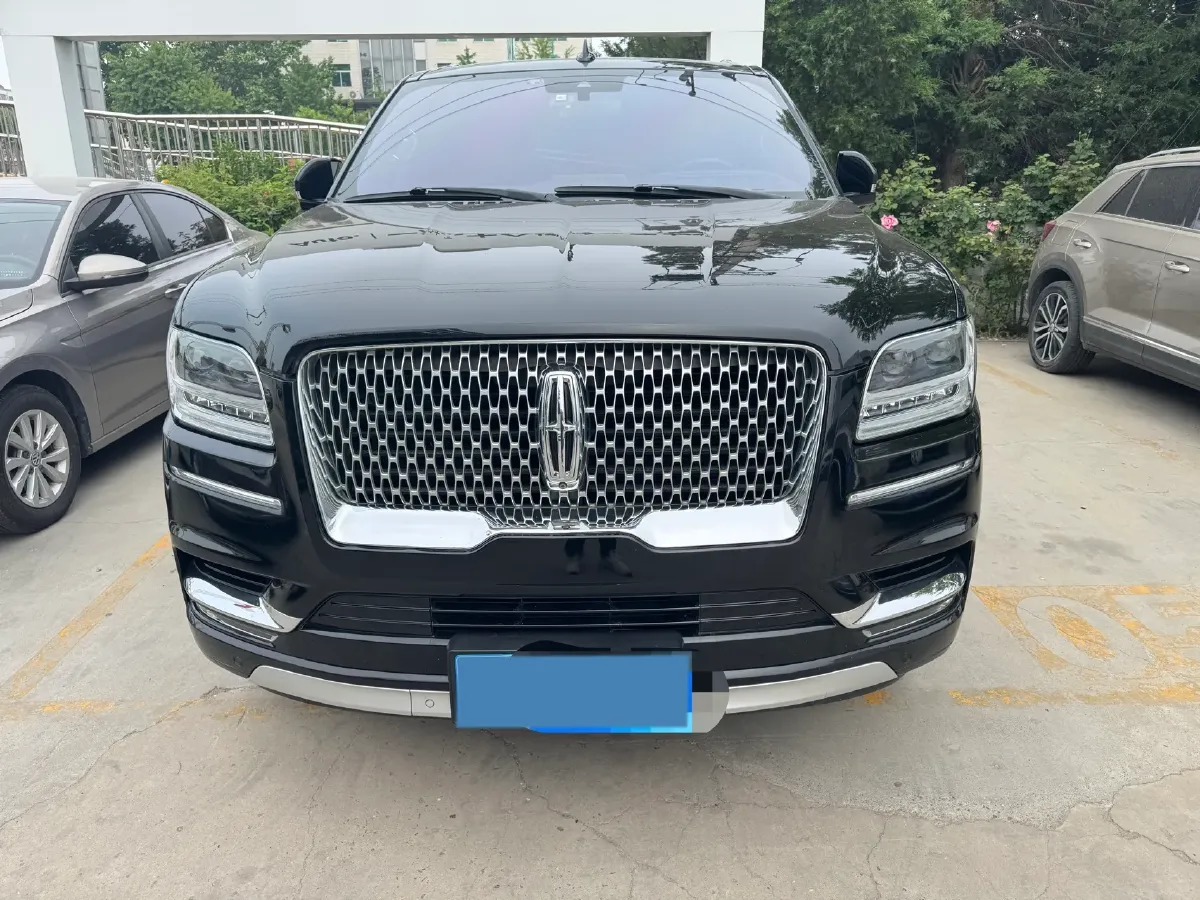 2018 Lincoln Navigator 3.5T 415HP V6 10AT,autocango,china used car exporter,china ev exporter,chinese used car exporter,chinese used ev exporter