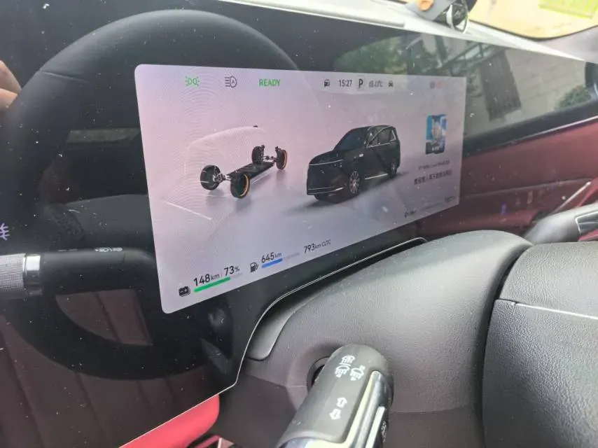 2025 AITO AITO M8 REEV 160HP REEV 37KWH,autocango,china used car exporter,china ev exporter,chinese used car exporter,chinese used ev exporter