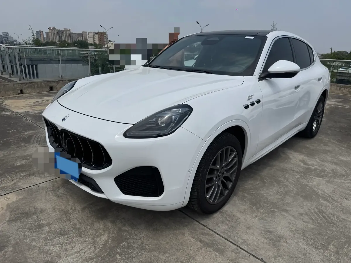 2022 Maserati Levante 2.0T 330HP L4 8AT,autocango,china used car exporter,china ev exporter,chinese used car exporter,chinese used ev exporter