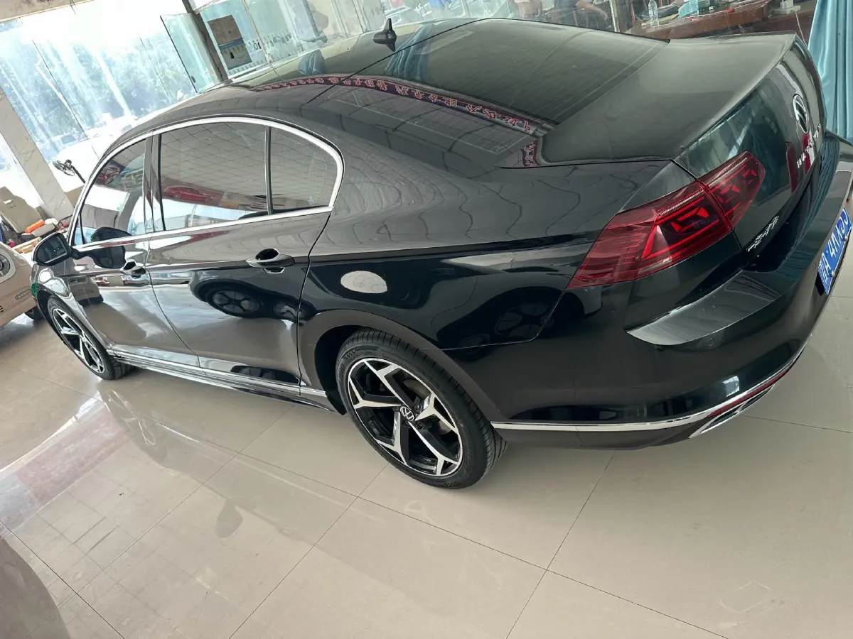 2023 Volkswagen Magotan 1.4T 150HP L4 7DCT,autocango,china used car exporter,china ev exporter,chinese used car exporter,chinese used ev exporter