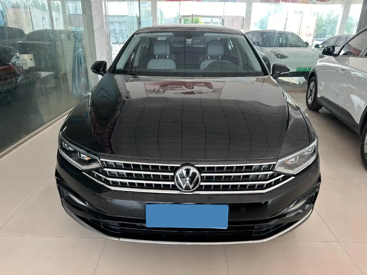 2023 Volkswagen Magotan 1.4T 150HP L4 7DCT,autocango,china used car exporter,china ev exporter,chinese used car exporter,chinese used ev exporter