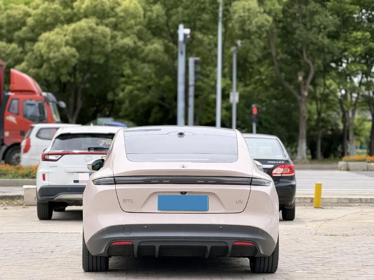 2024 NIO ET5 BEV 75KWH,autocango,china used car exporter,china ev exporter,chinese used car exporter,chinese used ev exporter