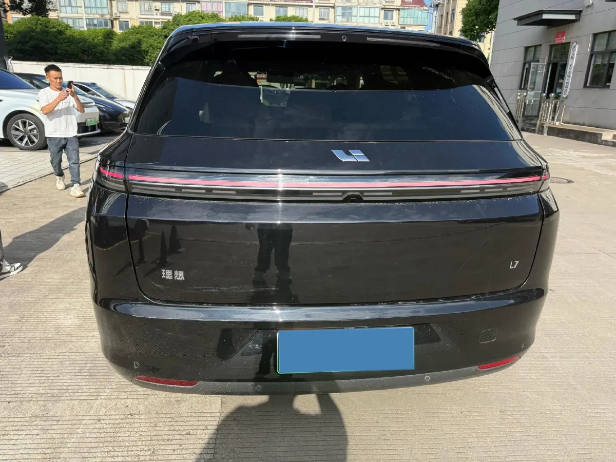 2023 Li L7 Range Extended 154HP REEV 40.9KWH,autocango,china used car exporter,china ev exporter,chinese used car exporter,chinese used ev exporter