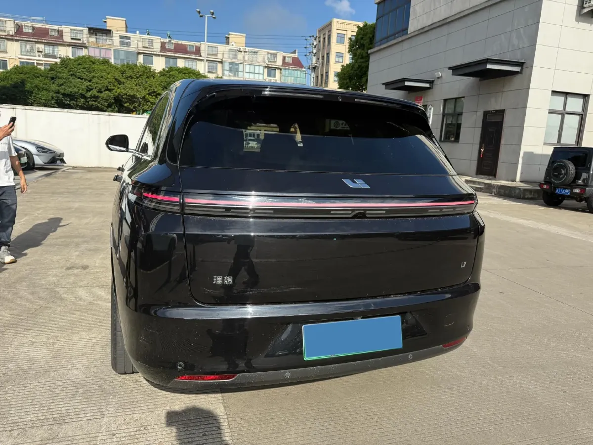 2023 Li L7 Range Extended 154HP REEV 40.9KWH,autocango,china used car exporter,china ev exporter,chinese used car exporter,chinese used ev exporter