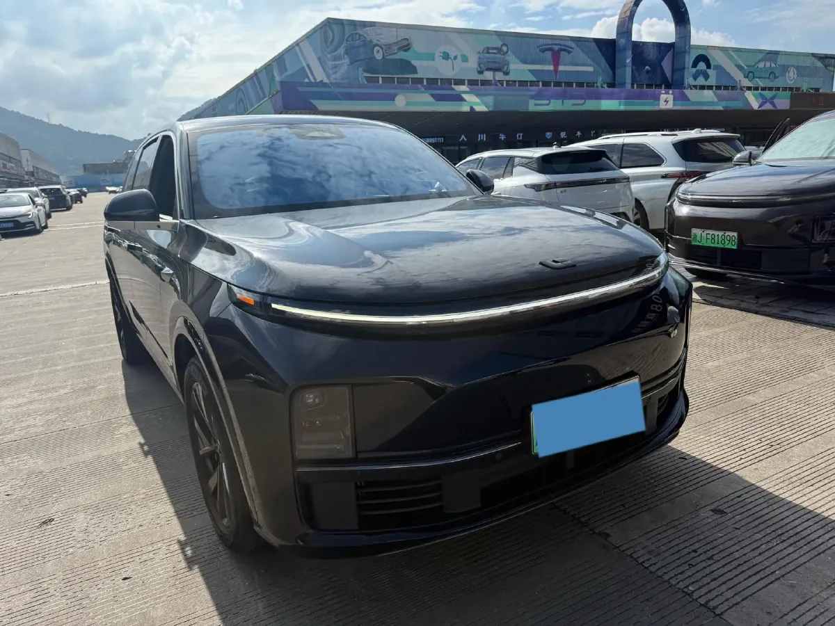 2023 Li L7 Range Extended 154HP REEV 40.9KWH,autocango,china used car exporter,china ev exporter,chinese used car exporter,chinese used ev exporter