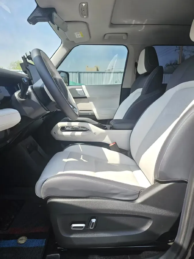 2024 iCAR iCAR 03 BEV 65.69KWH,autocango,china used car exporter,china ev exporter,chinese used car exporter,chinese used ev exporter