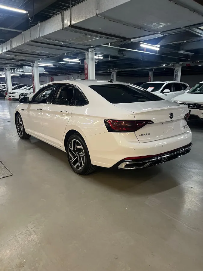 2023 Volkswagen Sagitar 1.5T 160HP L4 7DCT,autocango,china used car exporter,china ev exporter,chinese used car exporter,chinese used ev exporter