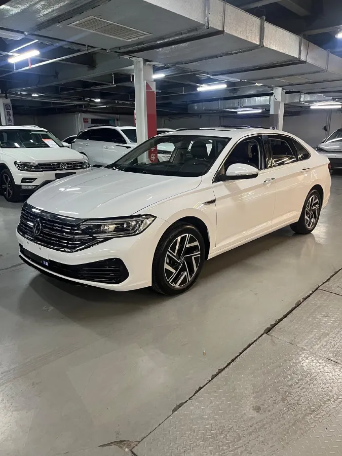 2023 Volkswagen Sagitar 1.5T 160HP L4 7DCT,autocango,china used car exporter,china ev exporter,chinese used car exporter,chinese used ev exporter