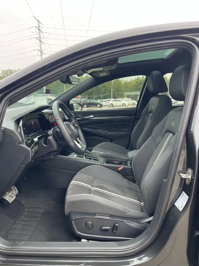 2023 Volkswagen Golf 1.4T 150HP L4 7DCT,autocango,china used car exporter,china ev exporter,chinese used car exporter,chinese used ev exporter