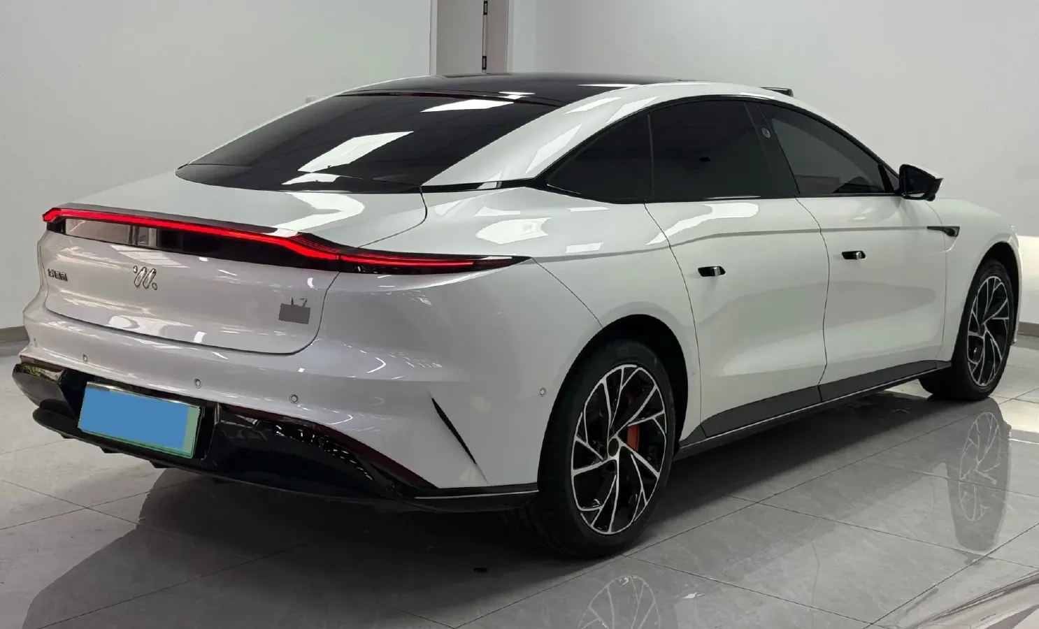 2022 IM L7 BEV 90KWH,autocango,china used car exporter,china ev exporter,chinese used car exporter,chinese used ev exporter