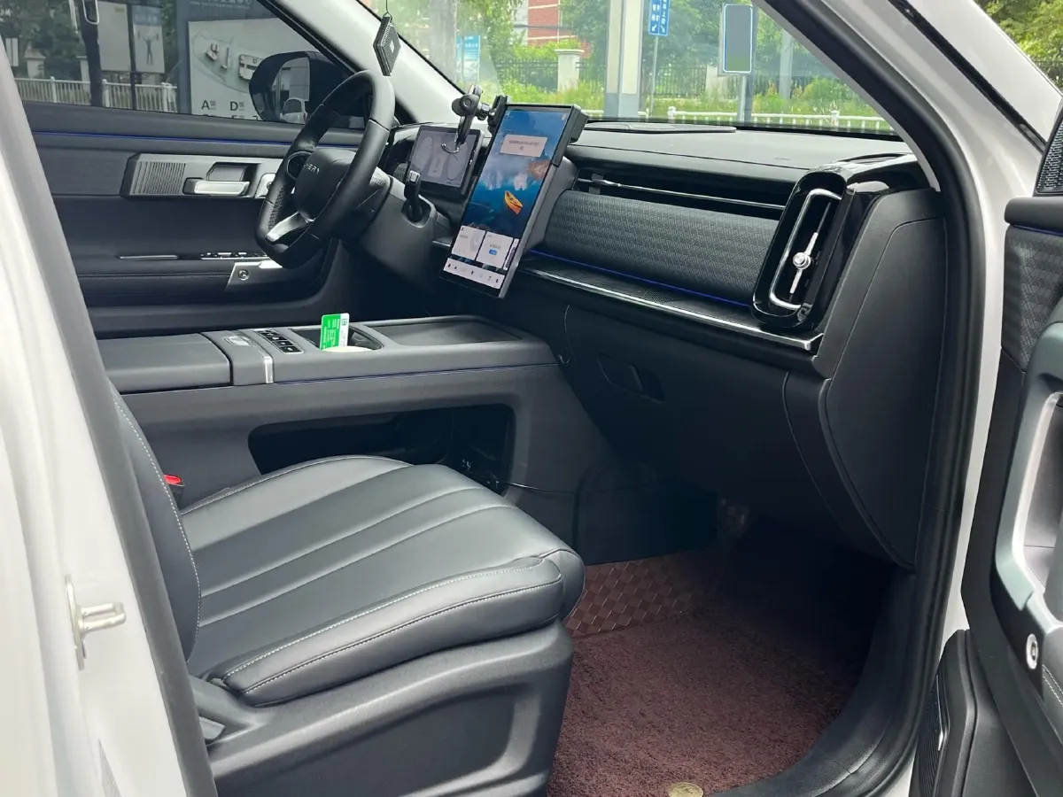 2024 Chery Exploration 06 C-DM 1.5T 156HP L4 DHT PHEV 18.3KWH,autocango,china used car exporter,china ev exporter,chinese used car exporter,chinese used ev exporter