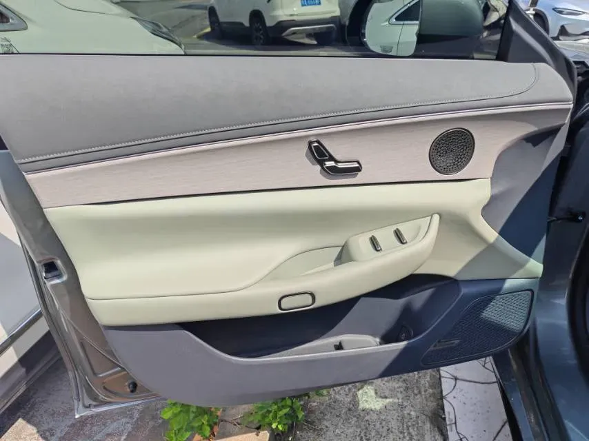 2025 Exceed Sterra ES REEV 156HP REEV 34.7KWH,autocango,china used car exporter,china ev exporter,chinese used car exporter,chinese used ev exporter