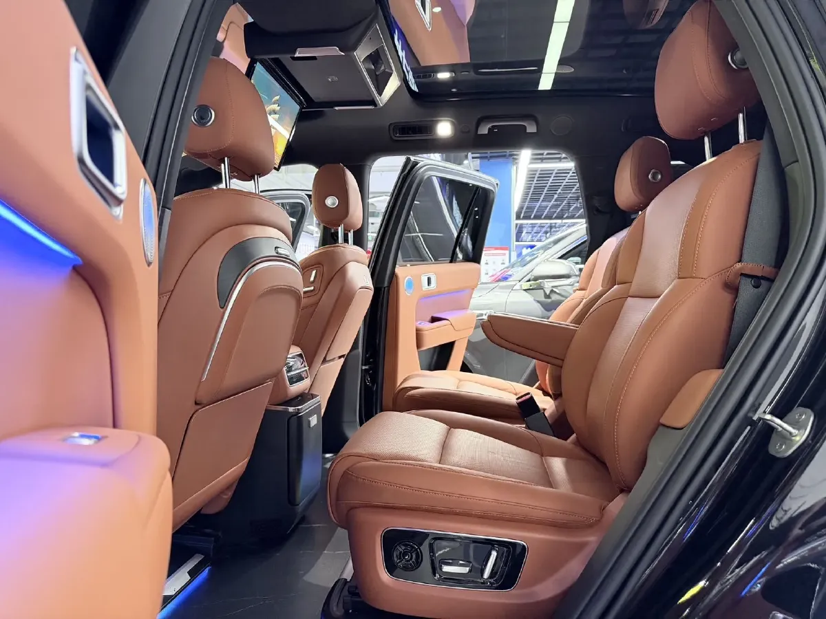 2023 Li L8 Range Extended 154HP REEV 40.9KWH,autocango,china used car exporter,china ev exporter,chinese used car exporter,chinese used ev exporter