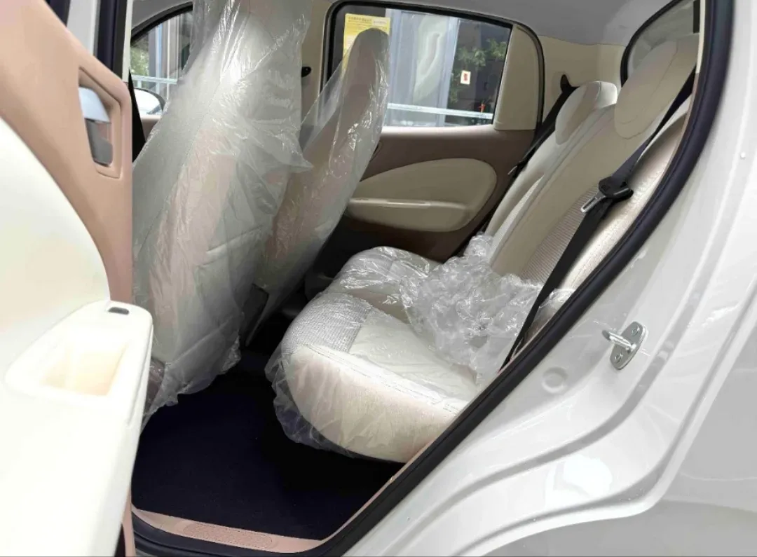 2025 WuLing HongGuang MINI EV BEV 16.2KWH,autocango,china used car exporter,china ev exporter,chinese used car exporter,chinese used ev exporter