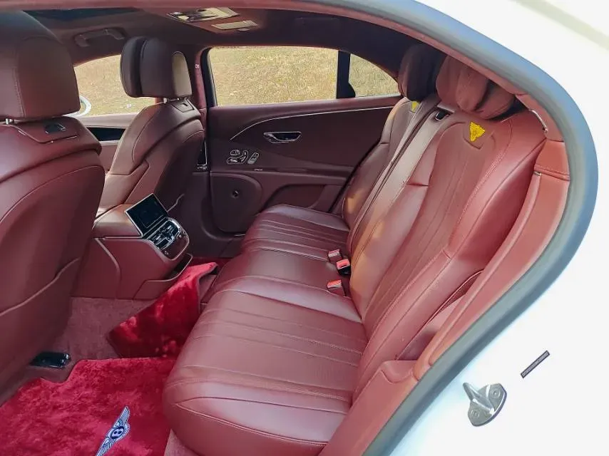 2021 Bentley Flying Spur 4.0T 550HP V8 8DCT,autocango,china used car exporter,china ev exporter,chinese used car exporter,chinese used ev exporter