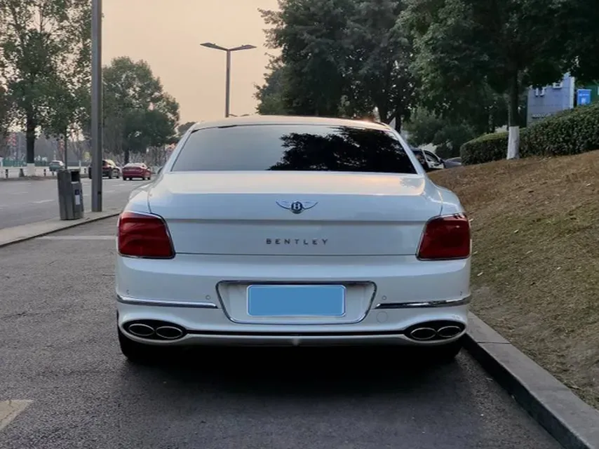 2021 Bentley Flying Spur 4.0T 550HP V8 8DCT,autocango,china used car exporter,china ev exporter,chinese used car exporter,chinese used ev exporter