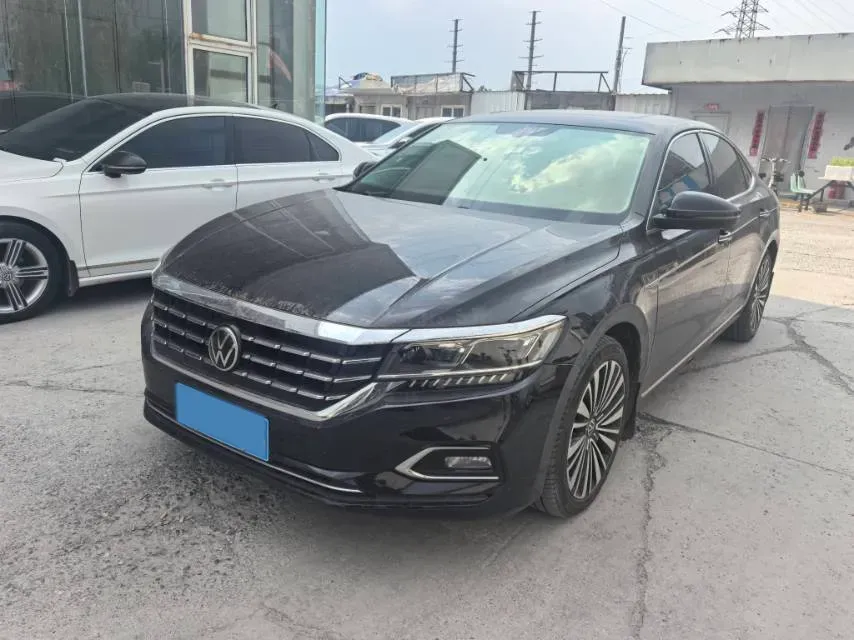2021 Volkswagen Passat 2.0T 186HP L4 7DCT,autocango,china used car exporter,china ev exporter,chinese used car exporter,chinese used ev exporter