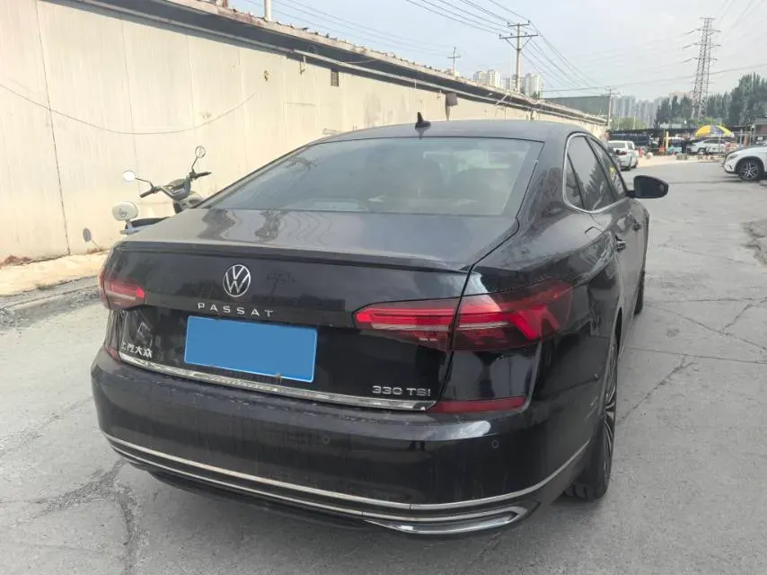 2021 Volkswagen Passat 2.0T 186HP L4 7DCT,autocango,china used car exporter,china ev exporter,chinese used car exporter,chinese used ev exporter