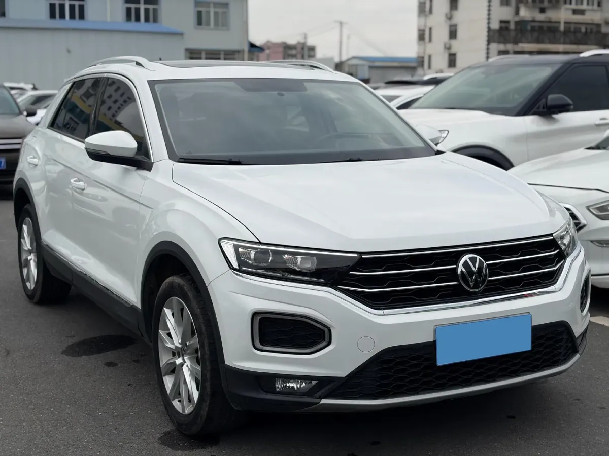 2022 Volkswagen T-Roc 1.4T 150HP L4 7DCT,autocango,china used car exporter,china ev exporter,chinese used car exporter,chinese used ev exporter