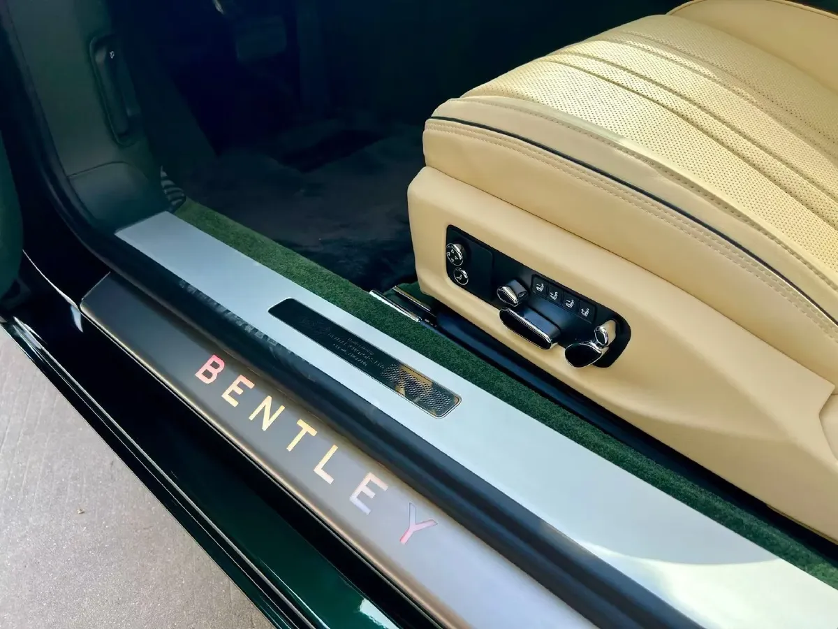 2020 Bentley Continental 4.0T 549HP V8 8DCT,autocango,china used car exporter,china ev exporter,chinese used car exporter,chinese used ev exporter