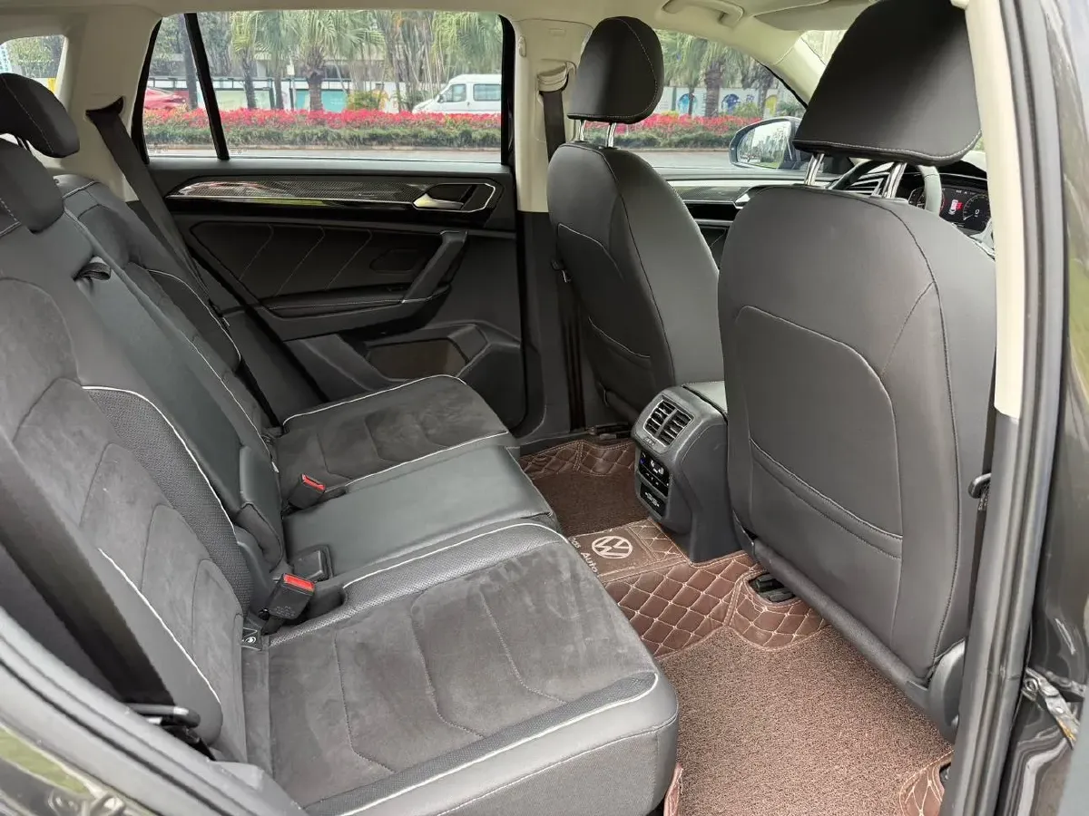 2021 Volkswagen Tayron 2.0T 220HP L4 7DCT,autocango,china used car exporter,china ev exporter,chinese used car exporter,chinese used ev exporter