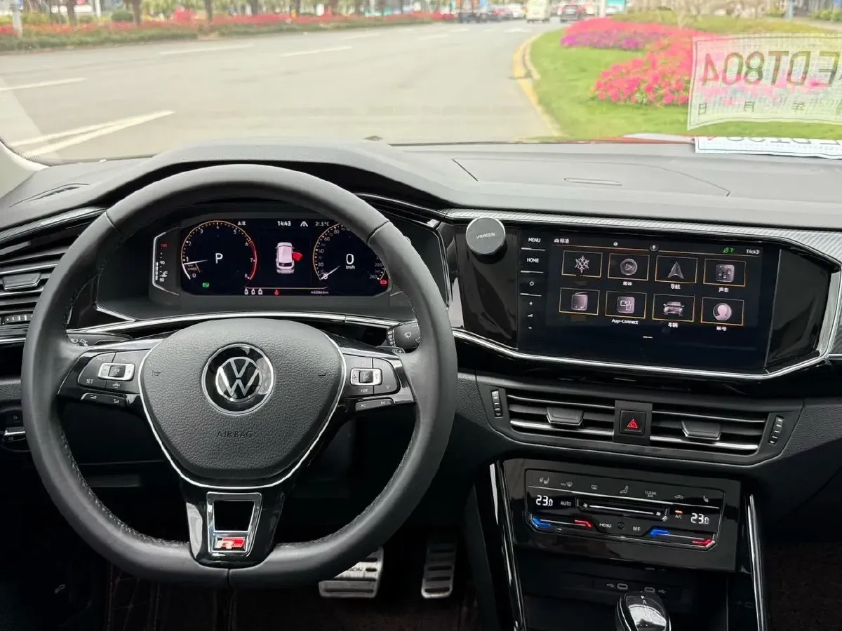 2021 Volkswagen Tayron 2.0T 220HP L4 7DCT,autocango,china used car exporter,china ev exporter,chinese used car exporter,chinese used ev exporter